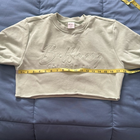 Buffbunny Cloud Cropped Top (Medium) - Picture 5 of 6